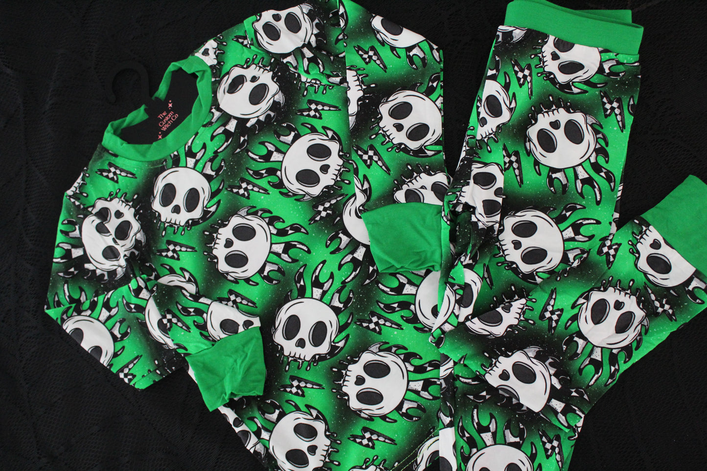 Green Flaming Skulls - Kids Winter Set