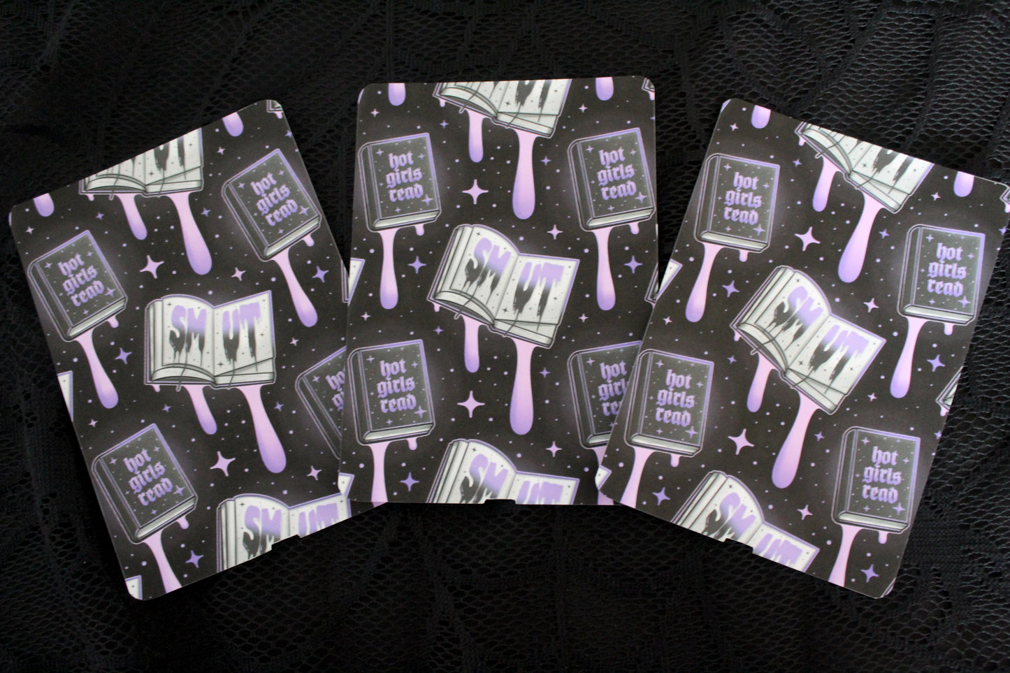 Hot Girls Read Smut - Kindle Insert