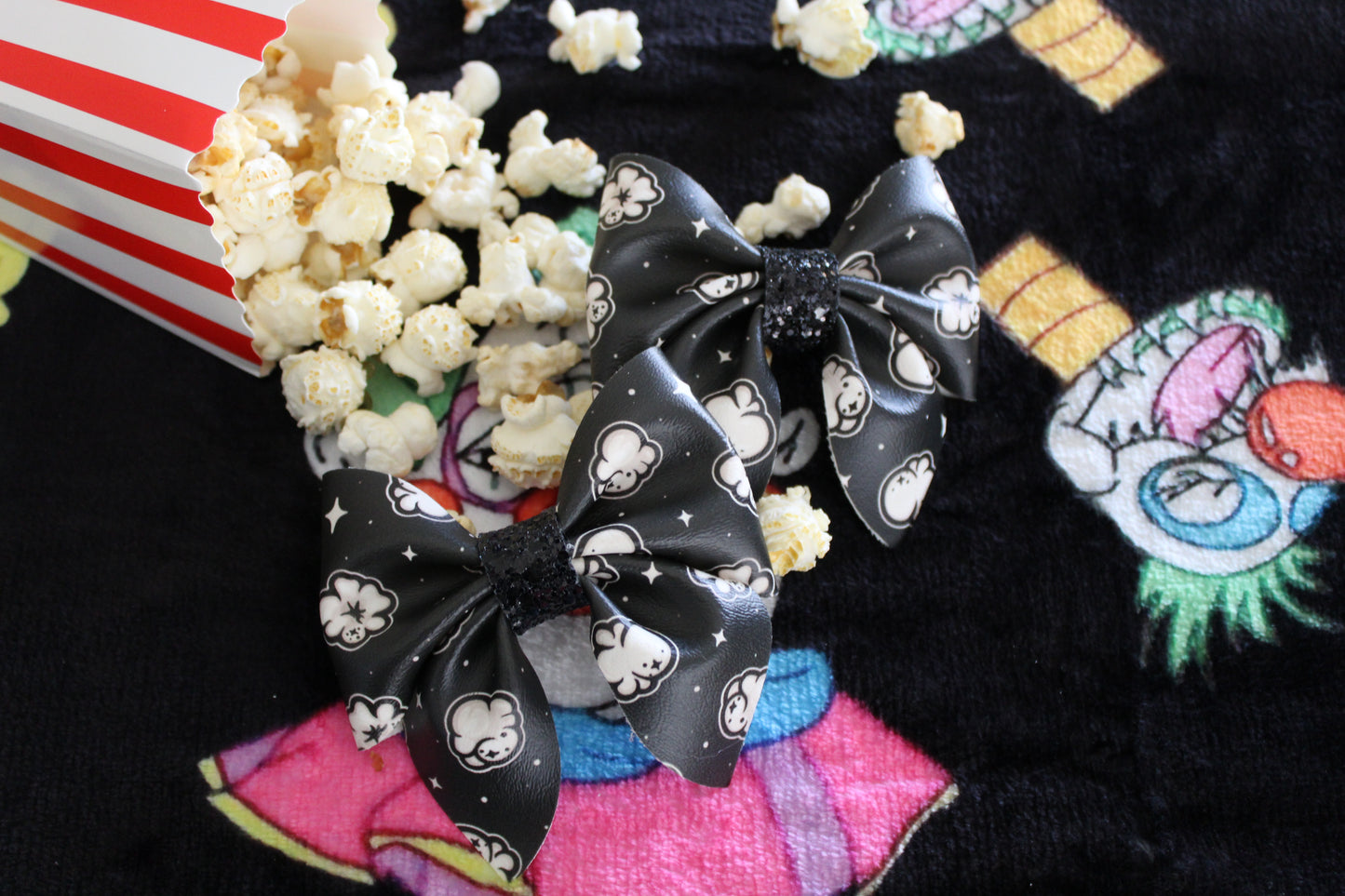 Popcorn Sailor Bow