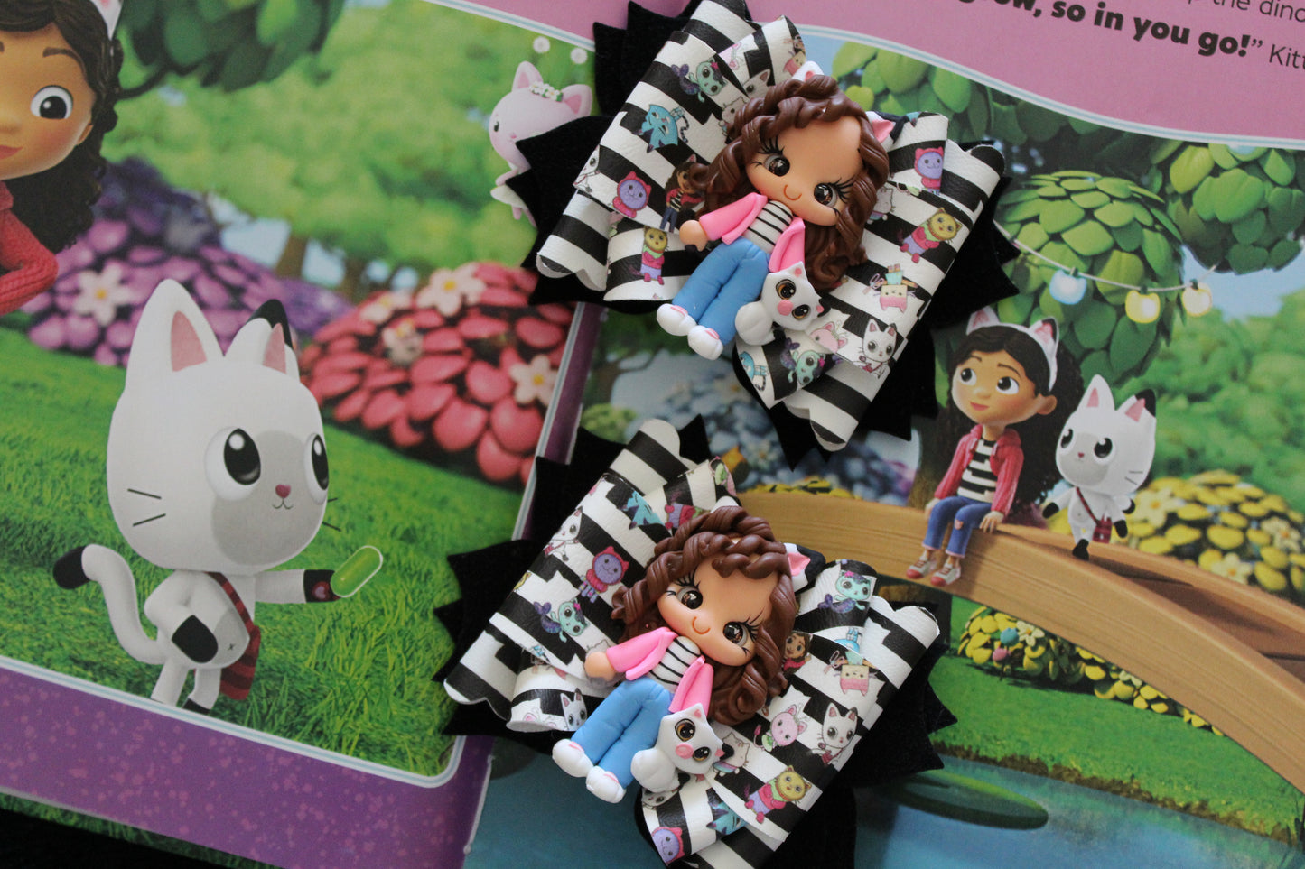 Dollhouse - Clay Bow