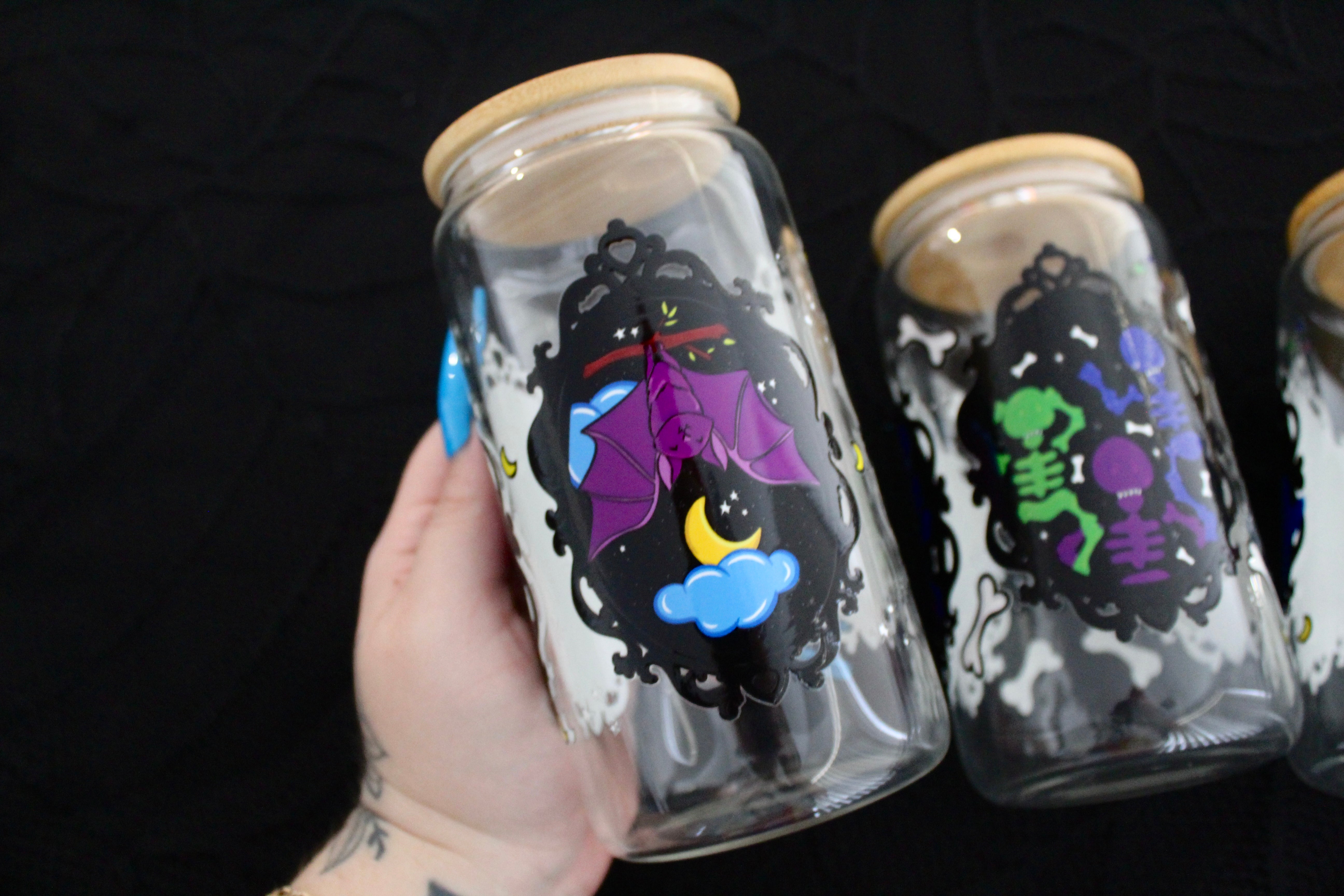 Hanging Bat Frames - 16oz Glass Can – The Custom Witch Co