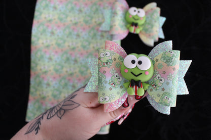 Kawaii Frog - Clay Bow